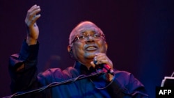 El cantautor cubano Pablo Milanés, en una imagen de archivo. (YAMIL LAGE / AFP)