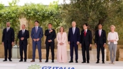 Foto de familia en la inauguración de la Cumbre del G-7 en Italia (Fotoi Luca Bruno/Aca bruno/AP)