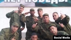 Cubanos mercenarios en el Regimiento 137 de los paracaidistas rusos (Cortesia Alain Paparazzi cubano)