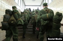 Los reclutas rusos van a la guerra contra Ucrania, junio de 2023