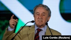 El miembro del Parlamento Europeo Hermann Tertsch, del partido Vox, habla durante la Conferencia de Acción Política Conservadora (CPAC) en la Ciudad de México, México, 19 de noviembre de 2022. (REUTERS/Luis Cortés)