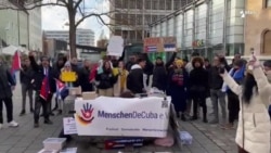 Cubanos exigen respeto a los derechos humanos en manifestación en Nuremberg, Alemania