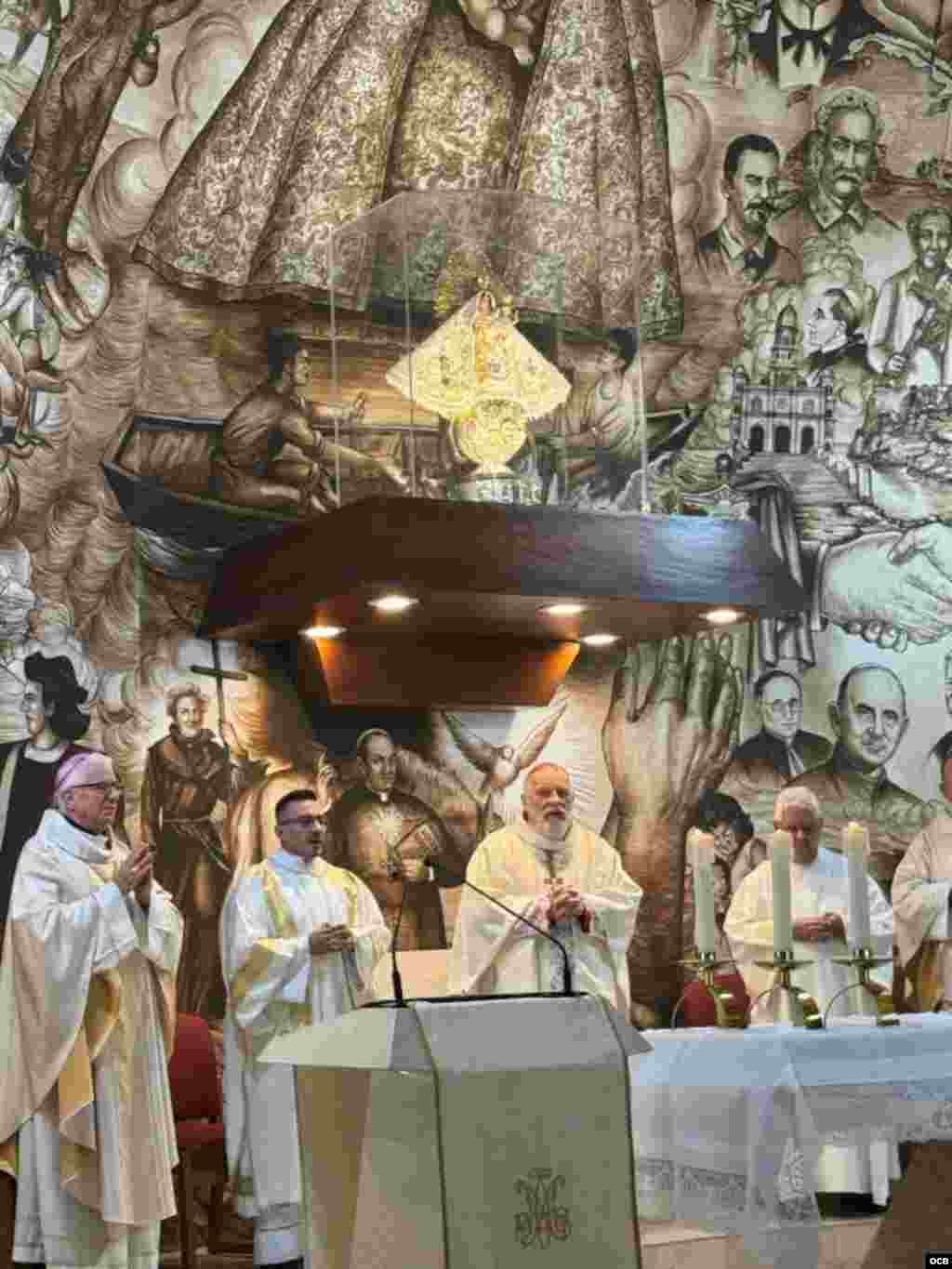 Misa celebrada en la conmemoración de los 50 años de la dedicación del santuario para la Virgen de la Caridad en Miami.