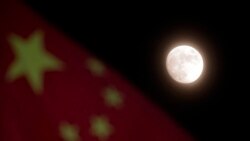 Entre Nosotros: China en la luna