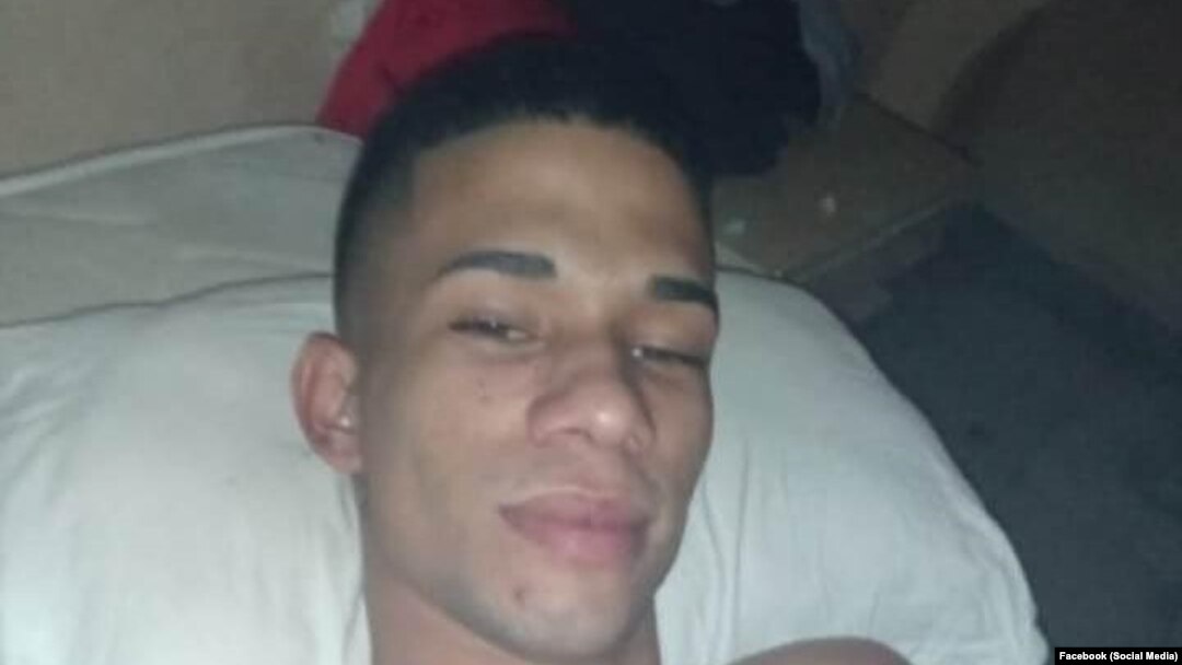 Fray Claro Valladares, unos días antes de ser detenido por participar en las manifestaciones de Nuevitas