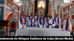 Obispos cubanos en la 161ª Asamblea Ordinaria de la Conferencia de Obispos Católicos de Cuba, celebrada en el Santuario de la Virgen de la Caridad del Cobre. (Foto: Facebook/Conferencia de Obispos)