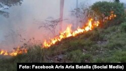Incendio forestal en Santriago de Cuba / Foto: Facebook Aris Aria Batalla