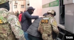 Agentes del FSB realizan registros y detienen a tártaros de Crimea. Crimea, marzo de 2019