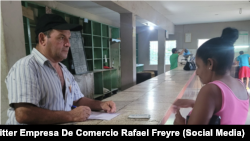 Una bodega en el municipio Rafael Freyre, de Holguín. En muchas localidades de esta provincia no han distribuido los alimentos de la libreta de racionamiento.