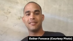 El preso político Iliván Fuentes Fonseca fue sentenciado a cuatro años de privación de libertad tras participar en las protestas populares del 11 de julio de 2021 en Santiago de Cuba.