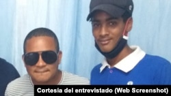Asdrúbal Kindelán Garbey junto a su hijo Cristian Osmauri, detenido tras la manifestación del 17 M en Santiago de Cuba