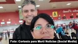 El cubano Richard Sarduy y su esposa Yenisber Cárdenas