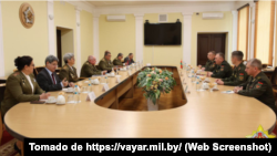 En la reunión del 4 de julio de 2024, los ministerios de Defensa de Cuba y Bielorrusia acordaron fortalecer la cooperación en el ámbito militar. Foto Ministerio de Defensa de Bielorrusia.