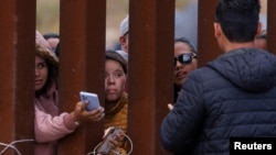 La ola de migrantes en la frontera sur de EEUU sigue indetenible. (Reuters/Archivo)