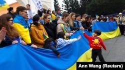 Marcha en Taipei en apoyo a Ucrania, en el primer aniversario d ela invasión rusa. (Archivo REUTERS/Ann Wang)