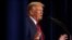 FOTO DE ARCHIVO: El candidato presidencial republicano y expresidente Donald Trump asiste a un evento de campaña en Waterloo, Iowa, EE.UU., el 19 de diciembre de 2023. REUTERS/Scott Morgan/File Photo
