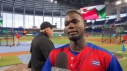 Práctica del equipo de Cuba en el estadio Loan Depot, en Miami
