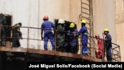 Derrumbe en la termoeléctrica Guiteras. (Foto: José Miguel Solís/Facebook)