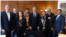 El Secretario de Estado de Estados Unidos, Antony Blinken, con exprisioneros políticos nicaragüenses.