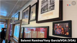 Las paredes de la locación original del Red Arrow Diner, en Manchester,, están llenas de fotografías de las visitas de políticos y personalidades. El actor Adam Sandler (foto der) es uno de los famosos clientes locales del establecimiento.