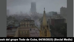 Tormenta en Cuba, así amaneció La Habana este domingo. (Facebook/Grupo Todo de Cuba)