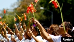 Dama de Blanco detenida y amenazada por la policía política cubana