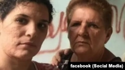 "Pasan las noches enteras sin corriente": madre de la presa política Sayli Navarro sobre las condiciones del penal