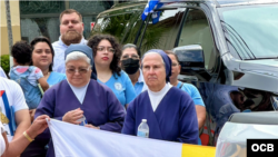 La imagen de la Virgen de la Caridad del Cobre salió de la Ermita de Miami a recorrer 10 puntos de la ciudad donde fue venerada por sus fieles.