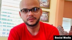 José Luis Tan Estrada, periodista independiente y catedrático cubano recluido en Villa Marista desde el viernes pasado.