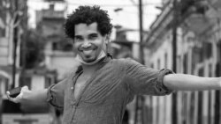 El artista y preso político cubano, Luis Manuel Otero Alcántara, líder del Movimiento San Isidro, en una imagen de archivo. (Facebook/Claudia Genlui)