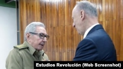 Nikolai Patrushev aseguró a Raúl Castro que "Moscú sigue comprometido con el espíritu de asociación estratégica entre los dos países".