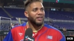 Yoán Moncada en entrevista con Martí Noticias.