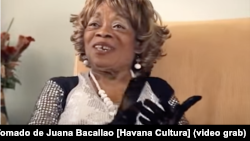 La artista cubana Juana Bacallao (1925-2024).