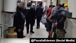 Imágenes del operativo policial publicadas por la Fiscalía General de Justicia del Estado de México en X. (@FiscaliaEdomex)