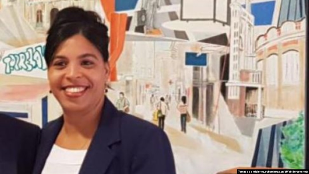  Yahima Martínez Millán, en Santiago de Compostela en abril de 2019. Foto Ministerio de Relaciones Exteriores de Cuba.