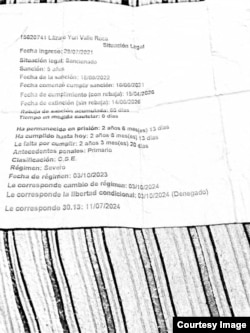 Documento del Tribunal de La Habana sobre la negación de libertad condicional de Lázaro Yuri Valle Roca.