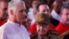 Miguel Díaz-Canel junto a Raúl Castro en una imagen de archivo