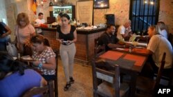 Vista del restaurante "Los Draquesitos" en La Habana.