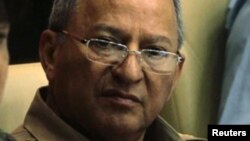 Leopoldo Cintra Frias, Ministro de Defensa de Cuba.