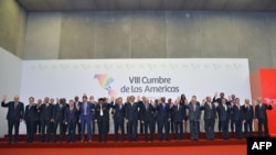 Foto de familia de la VII Cumbre de las Américas celebrada en Lima, Perú.