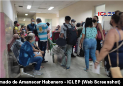 Pacientes en el cuerpo de guardia del Hospital Universitario General Calixto García. La Habana. (Amanecer Habanero - ICLEP)