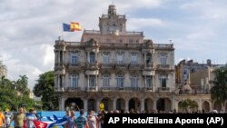 La embajada de España en Cuba el 11 de julio de 2021, cuando ocurrieron históricas protestas en la isla.