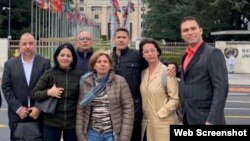 Ailex Marcano (2da de izq. a der.), madre de prisionero político del 11J, viaja a Ginebra junto a activistas y abogados del OCDH para denunciar la represión en Cuba. (Foto: OCDH)