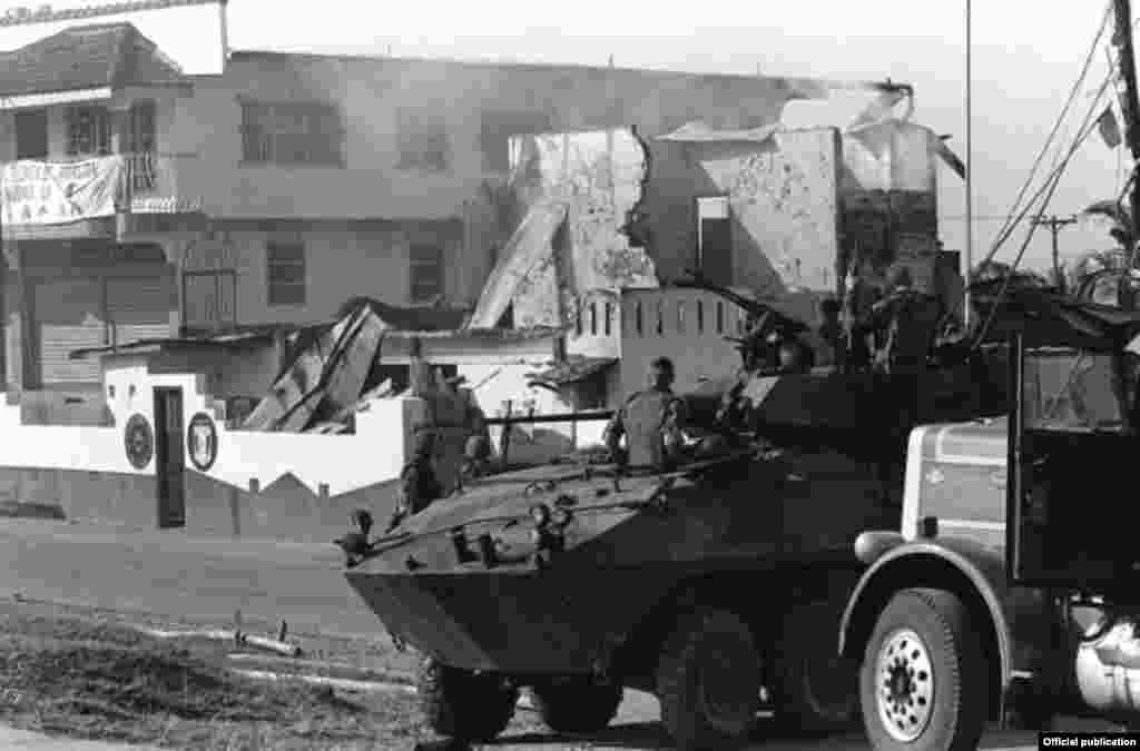 (1989) En la Operación causa justa en Panamá. Tomado del sitio del Comando Sur.