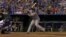 José Abreu batea para .295.