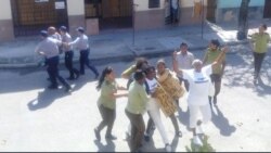 Arrestan a más de 20 Damas de Blanco en otra jornada dominical represiva en Cuba