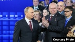 Putin en encuentro con sus correligionarios en Rostov