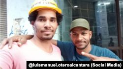Luis Manuel Otero Alcántara (izq.) y Maykel Osorbo.