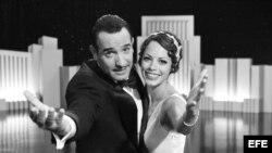 El actor francés Jean Dujardin y la actriz argentinofrancesa Berenice Bejo en una escena de la película "The Artist"