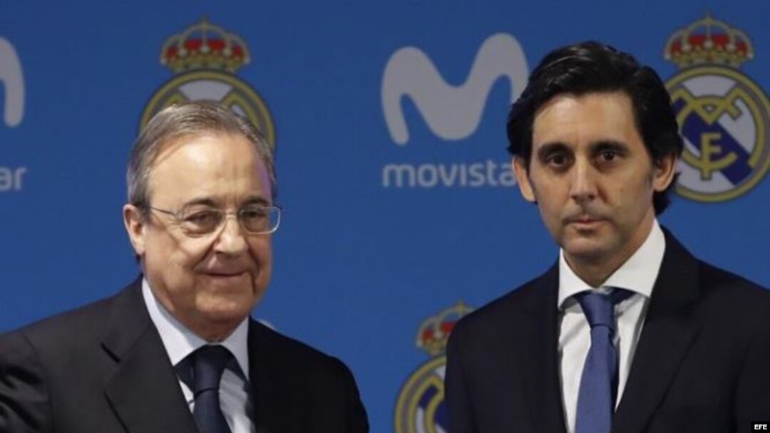 El presidente del Real Madrid, Florentino Pérez (i), y el de Telefónica, José María Álvarez-Pallete (d), durante la presentación de un acuerdo de patrocinio.